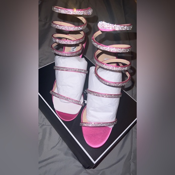 Pink embellished heels - Picture 3 of 4